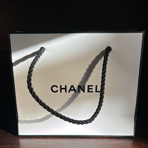 Chanel Rouge Allure Lipstick - Deep Burgundy - 468 - Picture 4 of 5